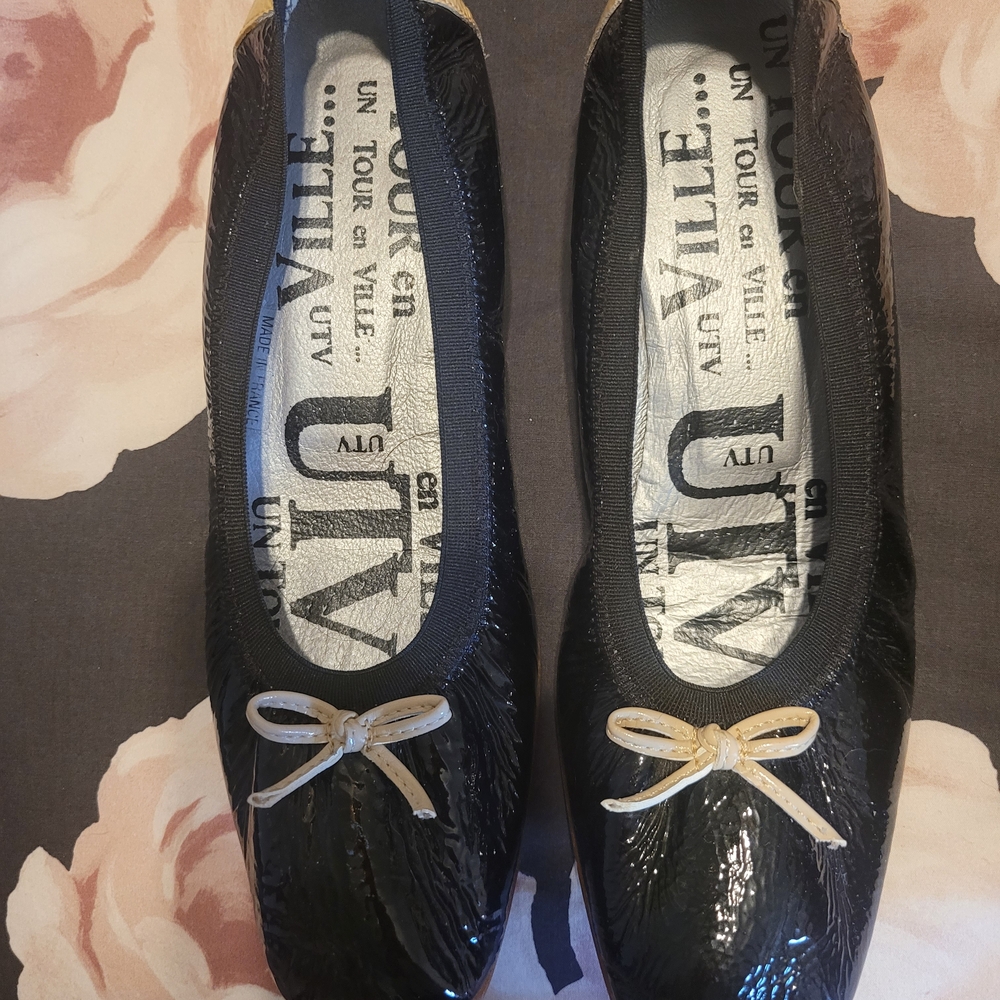 Black Flats with Bow